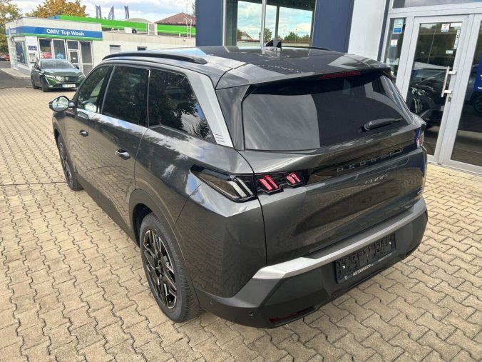 Peugeot 5008, Peugeot 5008 ALLURE Hybrid 145 e-DCS6, barva šedá
