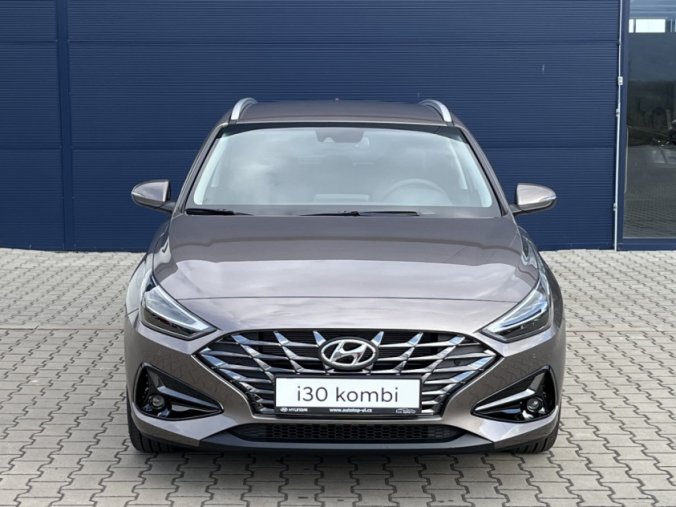 Hyundai i30, 1,5 T-GDI 117 kW iMT MHEV, barva bronzová