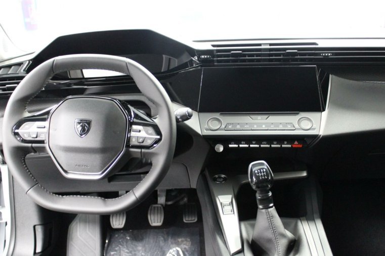 Peugeot 308, Peugeot 308 SW ACTIVE PureTech 130 MAN6, barva bílá