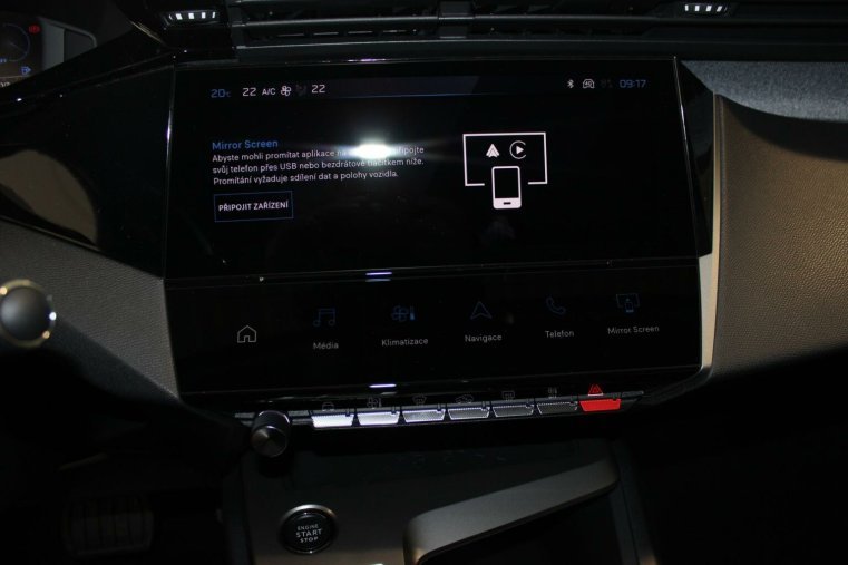 Peugeot 308, Peugeot 308 SW ALLURE Hybrid 136 e-DCS6, barva bílá