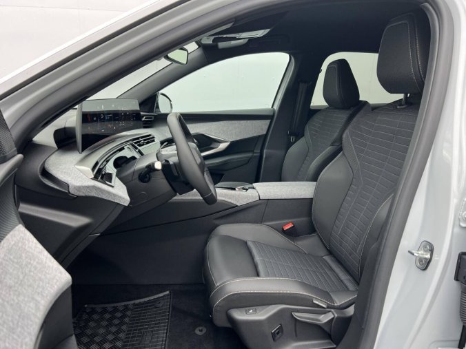 Peugeot 3008, Peugeot 3008 ALLURE Hybrid e-DCS6 1,2, barva bílá