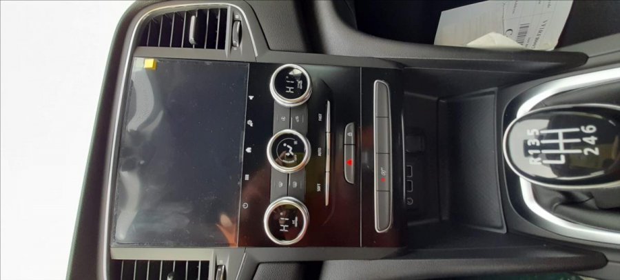 Renault Mégane, 1,3   Grandtour Zen TCe 140, barva bílá