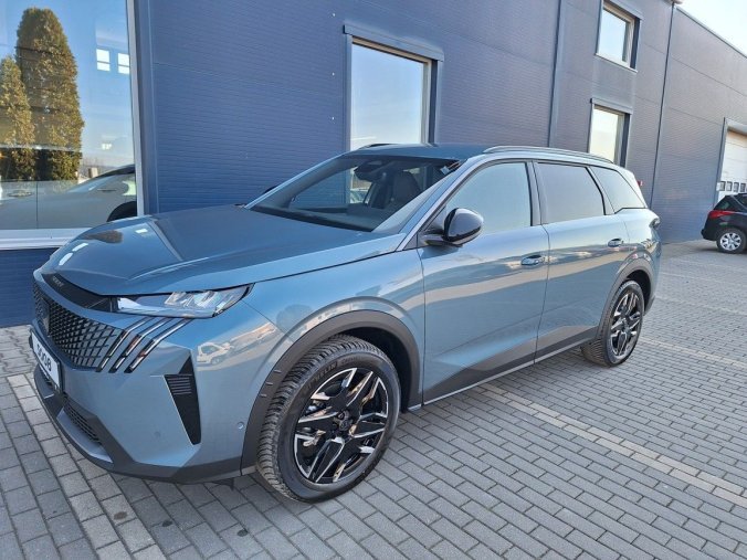 Peugeot 5008, Peugeot 5008 ALLURE Hybrid 136 e-DCS6, barva modrá