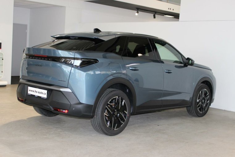 Peugeot 3008, Peugeot 3008 ALLURE Hybrid 136 e-DCS6, barva modrá