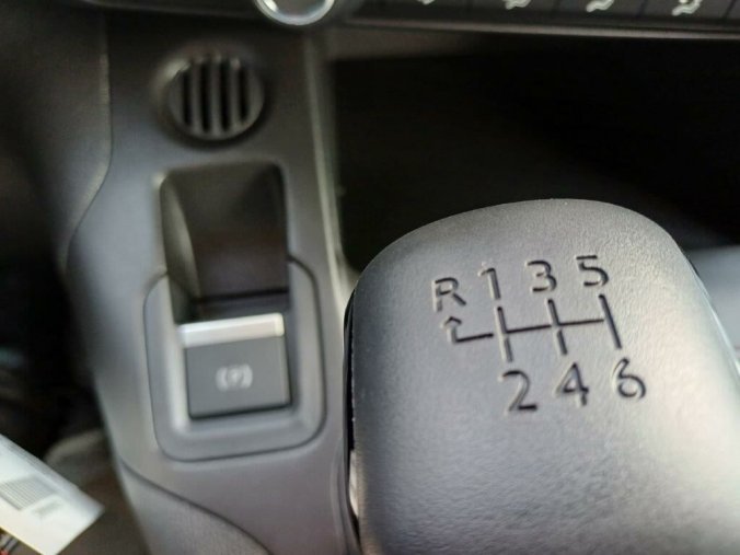 Peugeot Rifter, Peugeot Rifter LONG ACTIVE BlueHDi 100k, barva stříbrná