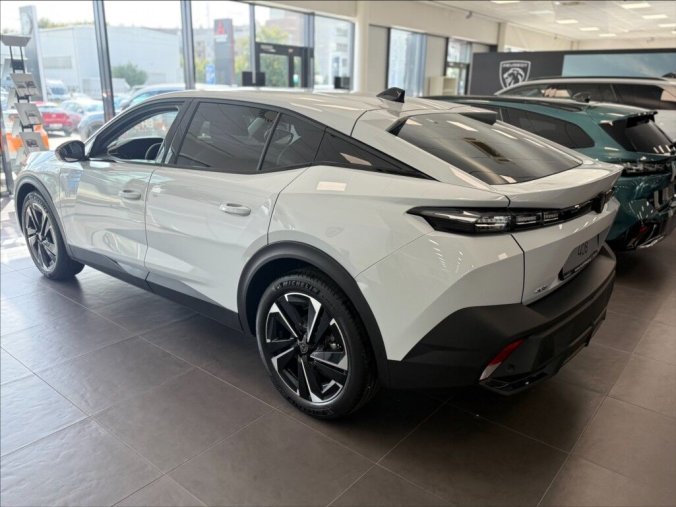 Peugeot 408, Peugeot 408 1,2 Hybrid 136 e-DCS6  ALLURE, barva bílá