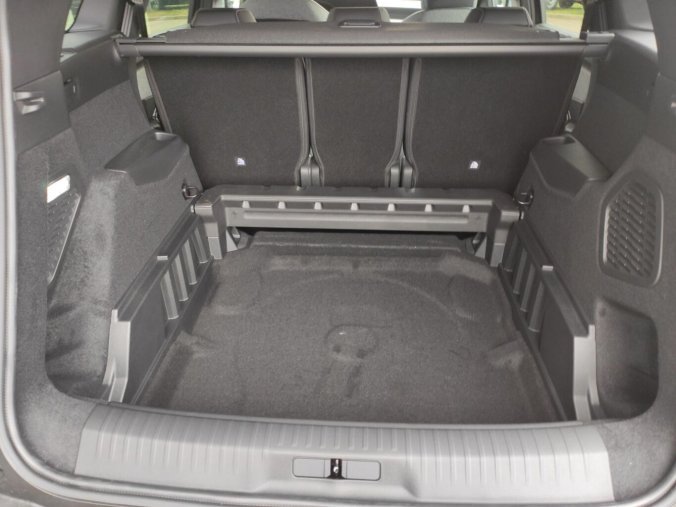 Peugeot 5008, Peugeot 5008 ALLURE Hybrid 145 AUT6 5 míst, barva šedá