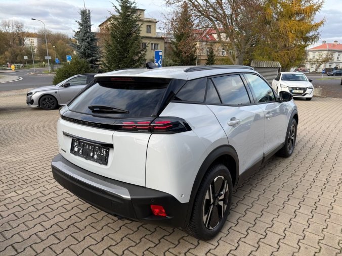 Peugeot 2008, Peugeot 2008 ALLURE PureTech 100k MAN6, barva bílá