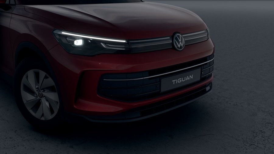 Volkswagen Tiguan, Tiguan People 1,5 eTSI 96 kW mHEV, barva červená