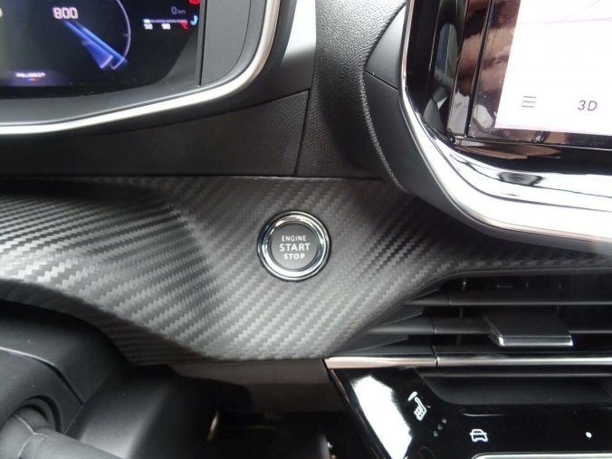 Peugeot 2008, Peugeot 2008 GT PureTech 130k EAT8, barva šedá