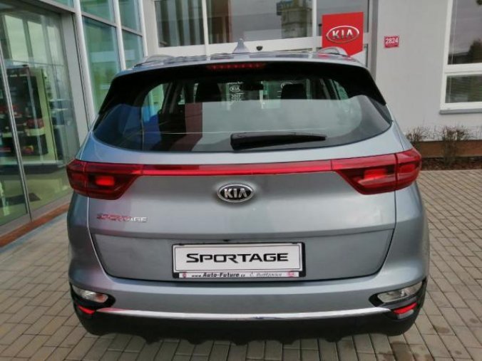 Kia Sportage, 1,6 GDi Comfort, barva bílá