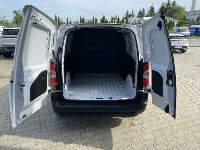 Peugeot Partner, Peugeot Partner Furgon L1 PureTech 110 MAN6, barva bílá