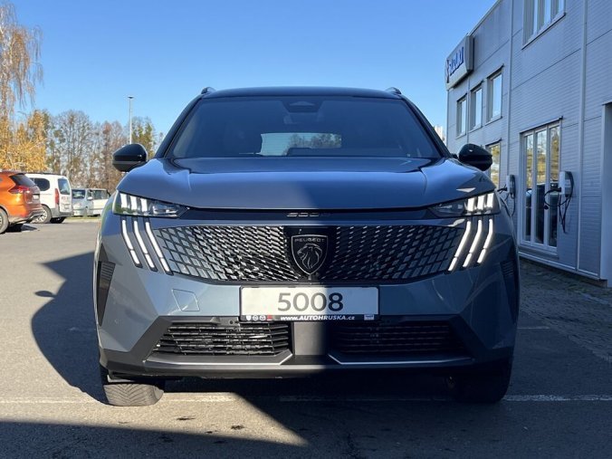 Peugeot 5008, Peugeot 5008 GT Hybrid 145 e-DCS6, barva modrá