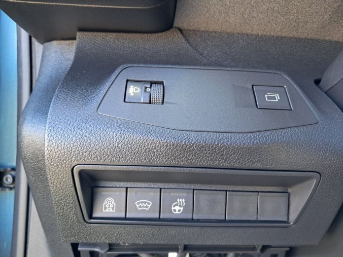 Peugeot Rifter, Peugeot Rifter LONG ALLURE BlueHDi 130 S&, barva modrá