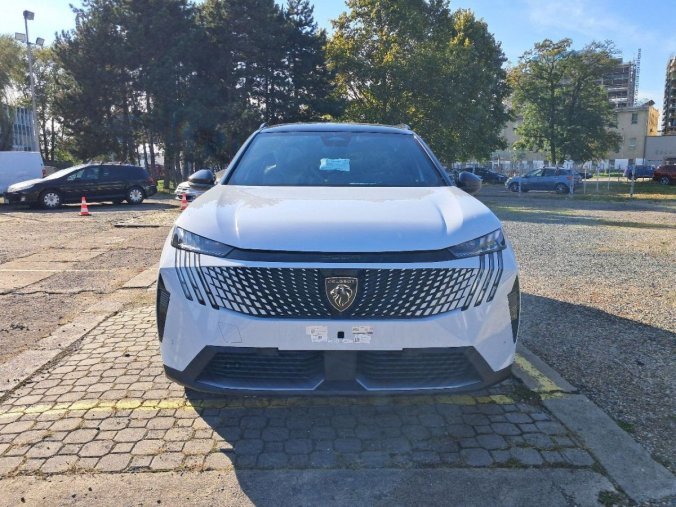 Peugeot 5008, Peugeot 5008 5008 GT Hybrid 145 e-DCS6, barva bílá