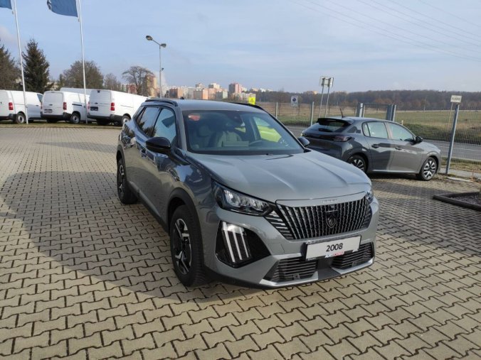 Peugeot 2008, Peugeot 2008 ALLURE 1.2 136k HY AUTOMAT, barva šedá