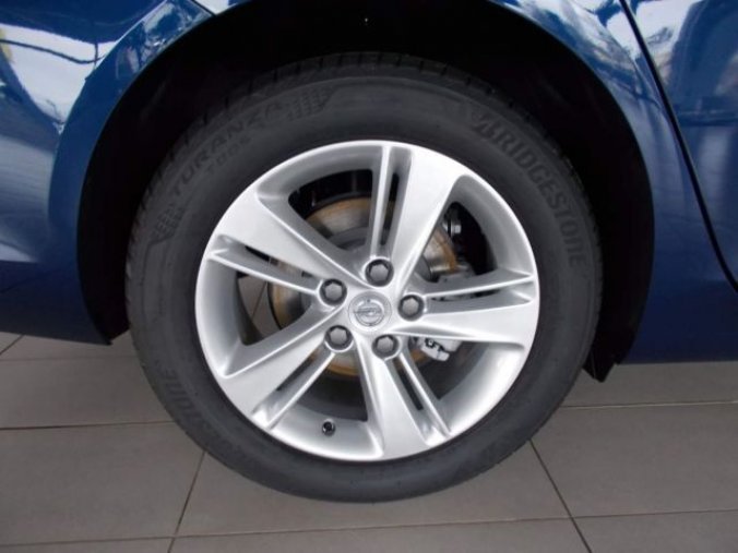 Opel Insignia, Elegance Sports Tourer 2.0 CDT, barva modrá
