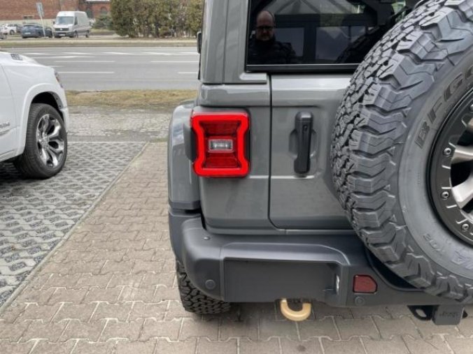 Jeep Wrangler, Unlimited Rubicon 392, barva šedá