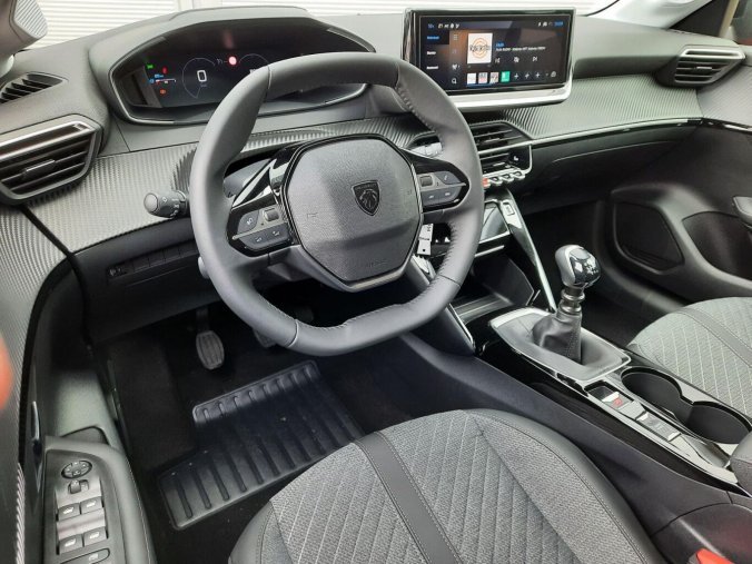 Peugeot 208, Peugeot 208 ALLURE 1.2 TURBO 100k MAN6, barva červená