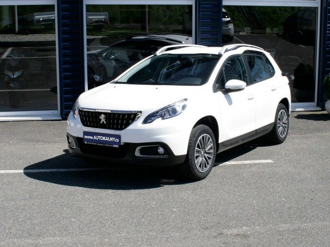 Peugeot 2008, ACTIVE 1.2 PureTech 110 k, barva bílá