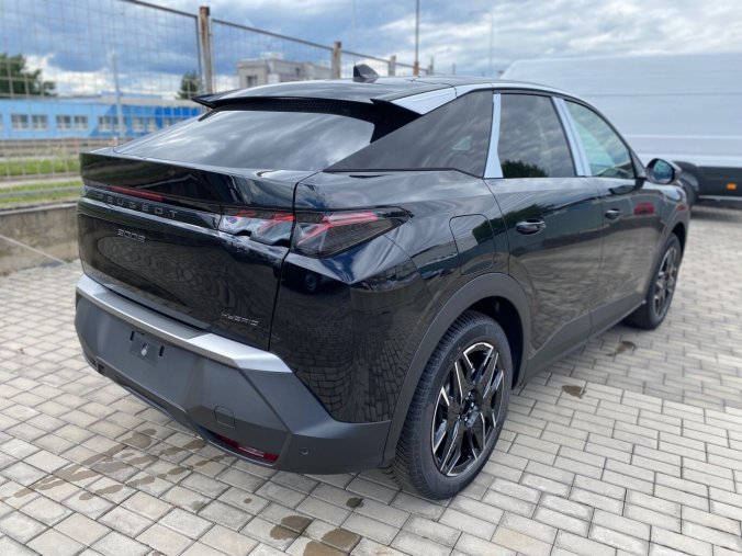 Peugeot 3008, Peugeot 3008 GT Hybrid 145k - CELOROČNÍ PNEU - 0905, barva černá