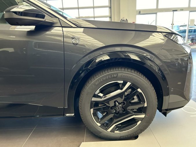 Peugeot 5008, Peugeot 5008 E-5008 GT - masážní sedadla, barva šedá