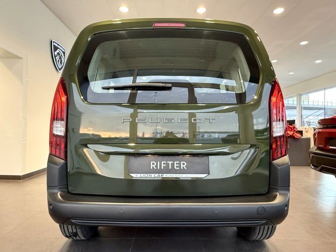 Peugeot Rifter, Peugeot Rifter ALLURE 110k, Benzin, 7 let záruka, barva zelená