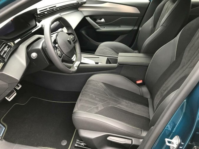 Peugeot 408, Peugeot 408 GT Hybrid e-DCS6 1,2 PureTech, barva modrá