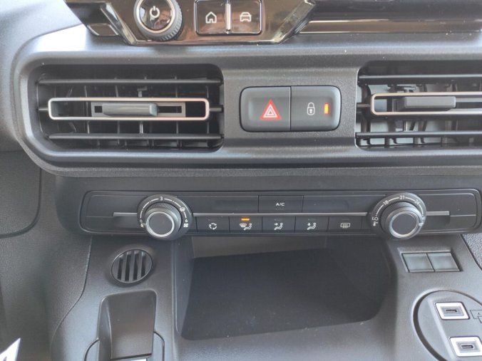 Peugeot Rifter, Peugeot Rifter ALLURE 1.5 HDI AUT 136k, barva bílá