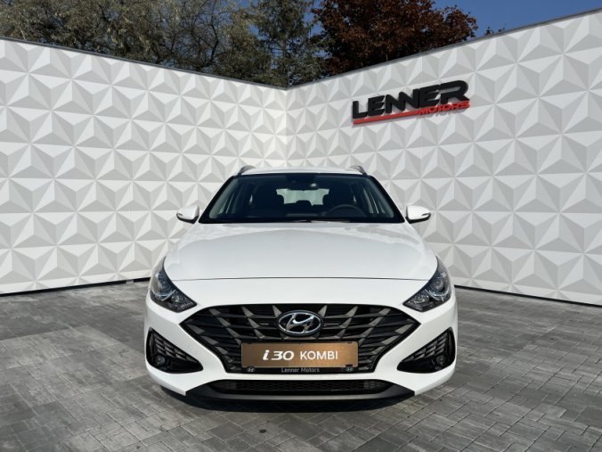 Hyundai i30, 1,5i 81 kW MT, barva bílá