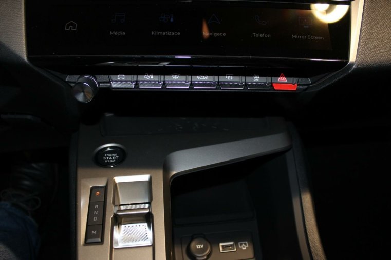 Peugeot 308, Peugeot 308 SW ALLURE Hybrid 136 e-DCS6, barva šedá