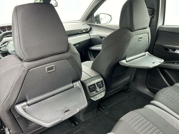 Peugeot 5008, Peugeot 5008 Active Pack 1.5 BlueHDi EAT8, barva šedá