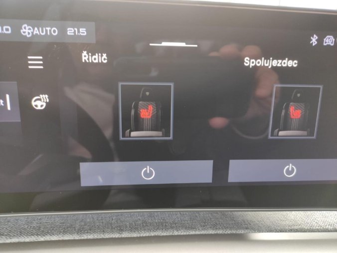 Peugeot 3008, Peugeot 3008 GT 1.2 HY 145k AUT 6, barva modrá