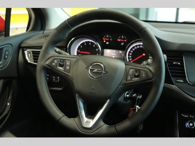 Opel Astra, Elegance 1.2T 96kW MT6, barva červená