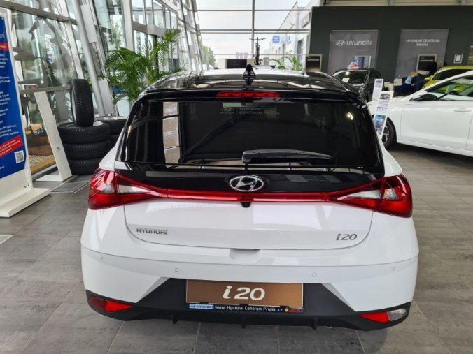 Hyundai i20, 1,2 DPI 5 st. manuální, barva černá