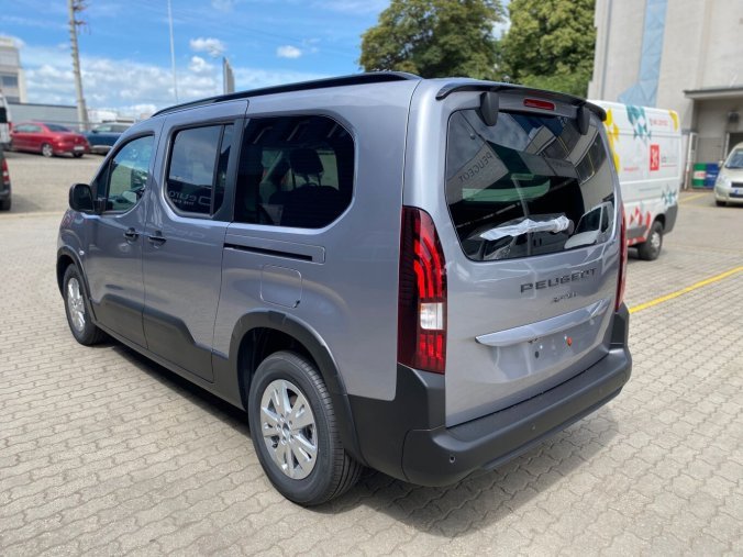 Peugeot Rifter, Peugeot Rifter LONG ALLURE BlueHDi 130 MAN6 - 7MÍST - 7287, barva šedá