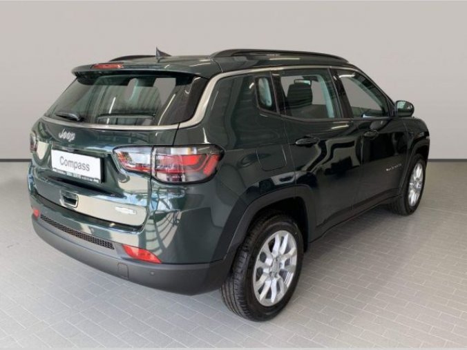 Jeep Compass, LONGITUDE 1.3 Turbo GSE 150k F, barva černá