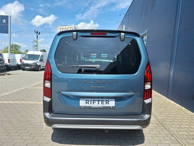 Peugeot Rifter, Peugeot Rifter LONG GT BHDi 130 EAT8, barva modrá