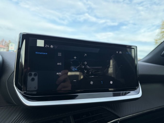 Peugeot 2008, Peugeot 2008 ALLURE PureTech 100k MAN6, barva bílá