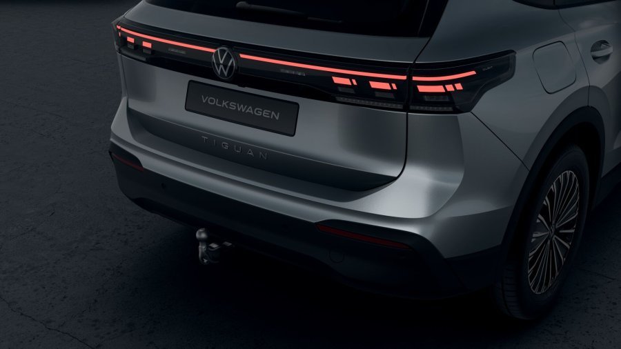 Volkswagen Tiguan, Tiguan People 2,0 TDI 110 kW, barva stříbrná