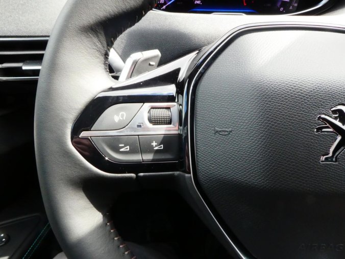 Peugeot 5008, Peugeot 5008 ALLURE PACK 1.5 BHDi 130k EAT8, barva šedá