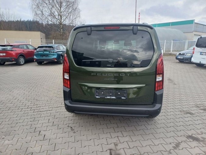 Peugeot Rifter, Peugeot Rifter ALLURE 1.5 BlueHDi 130k, barva zelená