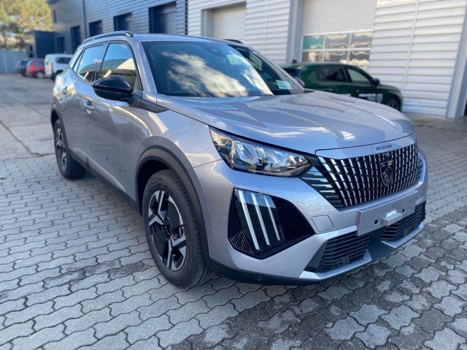 Peugeot 2008, Peugeot 2008 ALLURE PureTech 100 MAN6 - 4891, barva stříbrná