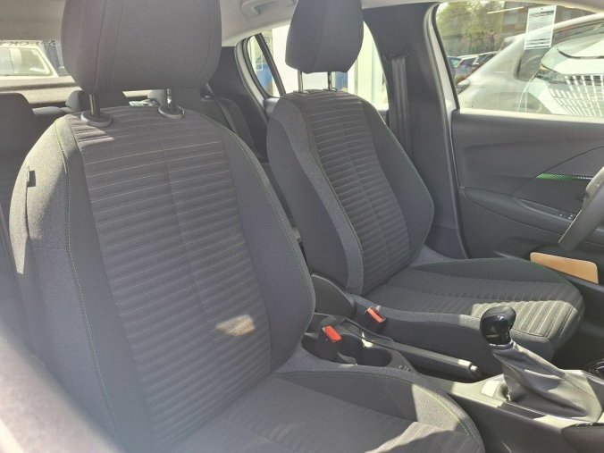 Peugeot 208, Peugeot 208 STYLE 1.2 PT 100K MAN6, barva bílá