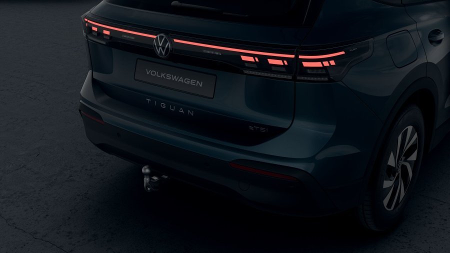 Volkswagen Tiguan, Tiguan People 1,5 eTSI 96 kW mHEV, barva modrá