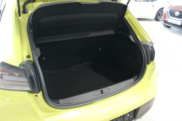 Peugeot 208, Peugeot 208 STYLE PureTech 100 S&S MAN6, barva žlutá