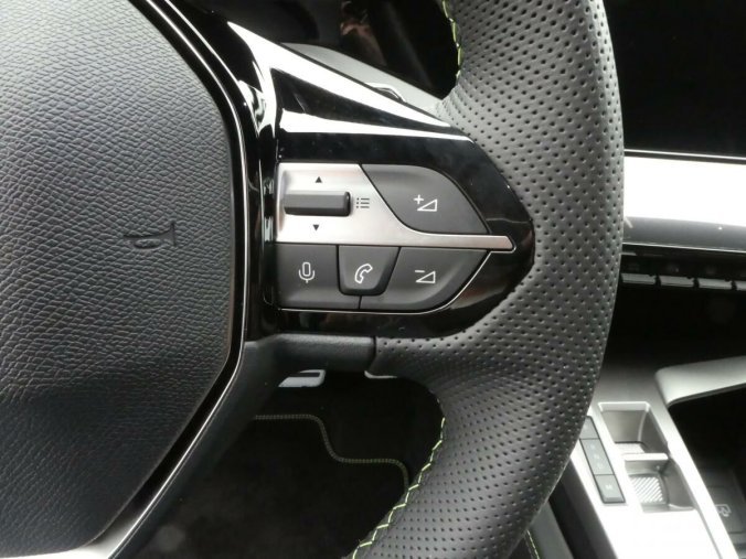 Peugeot 408, Peugeot 408 GT PT 130k EAT8, barva šedá