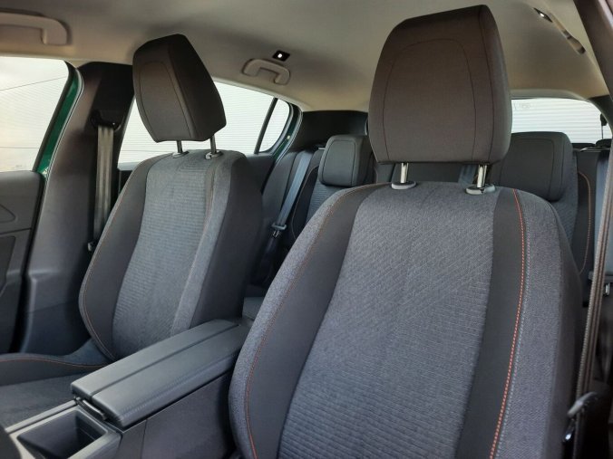 Peugeot 308, Peugeot 308 HB STYLE Hybrid 145 e-DCS6, barva modrá