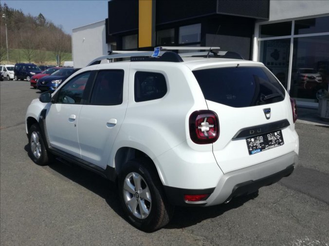 Dacia Duster, Comfort Blue dCi  115 4X4 N1, barva bílá