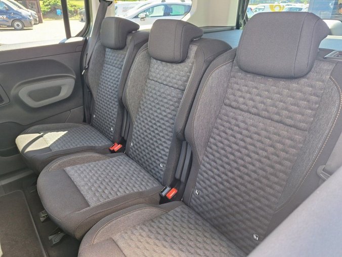 Peugeot Rifter, Peugeot Rifter GT 1.5 BHDi 130k EAT8, barva zelená